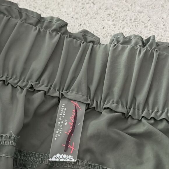 NWOT Free People Wild Short Olive Grey Olive S Water Repellent Lightweight Mid - Picture 10 of 11